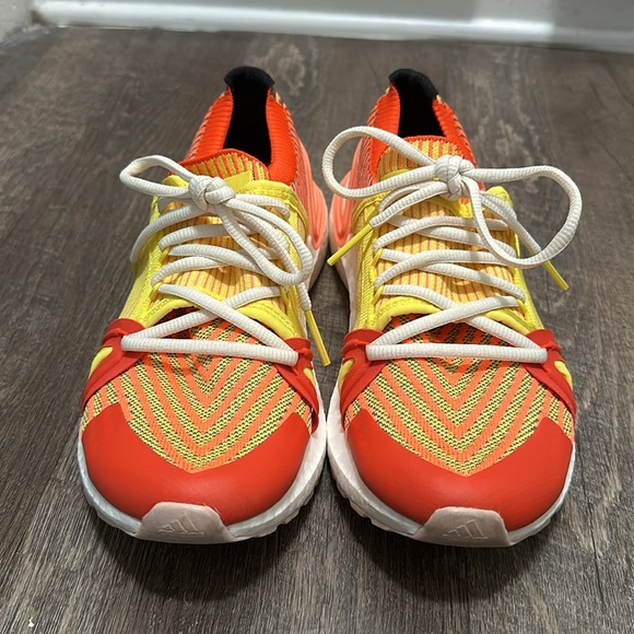 Stella McCartney x Adidas Ultraboost - Picture 2 of 6